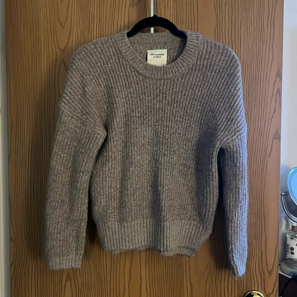 Abercrombie crew neck sweater
